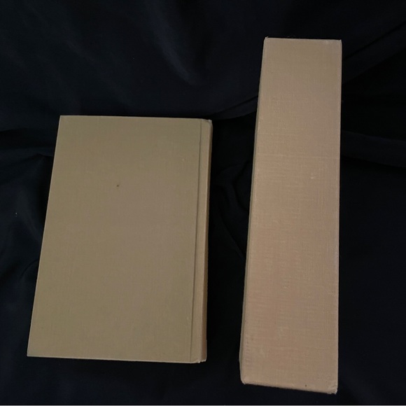 Rare! 1st Edition Debt of Honor Tom Clancy, Signed, Numbered Limited #229 Of 450 - Picture 3 of 6